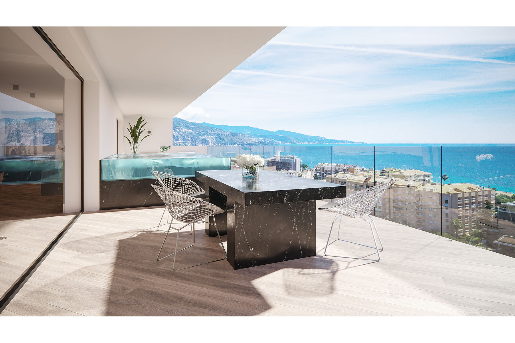 153m²